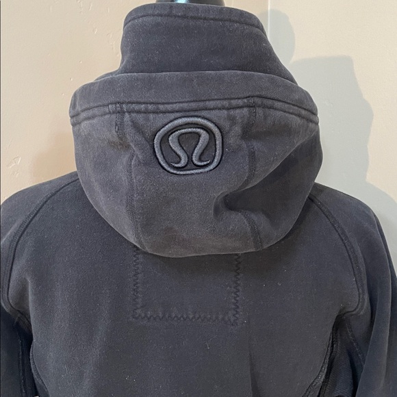 Lululemon Scuba Hoodie, Black, Size 10(?) - Picture 9 of 12